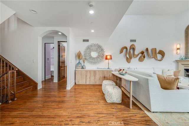 200 Avenue C, Redondo Beach, CA 90277