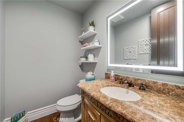 200 Avenue C, Redondo Beach, CA 90277
