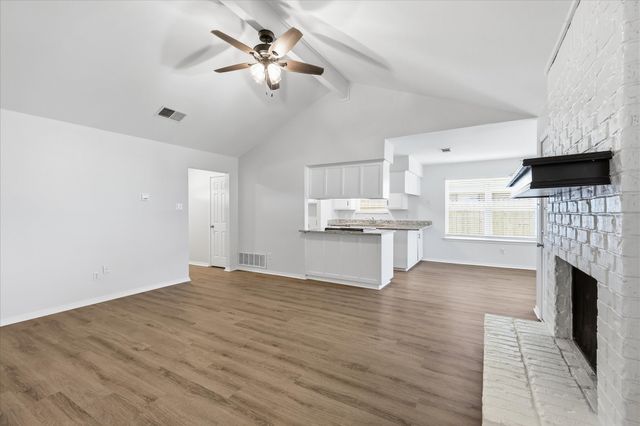 7913 Pebblebrook Drive, Watauga, TX 76148