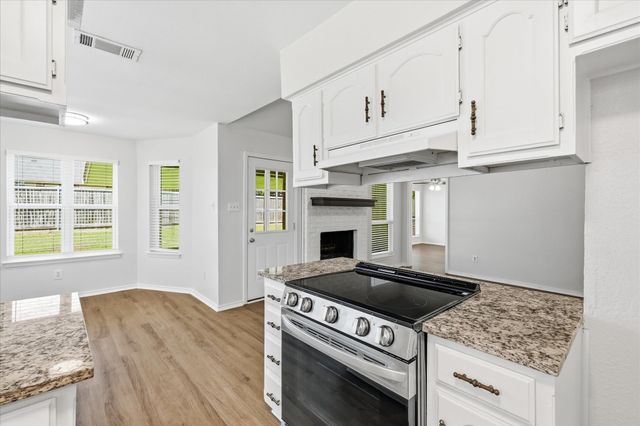 7913 Pebblebrook Drive, Watauga, TX 76148