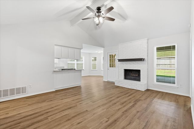 7913 Pebblebrook Drive, Watauga, TX 76148