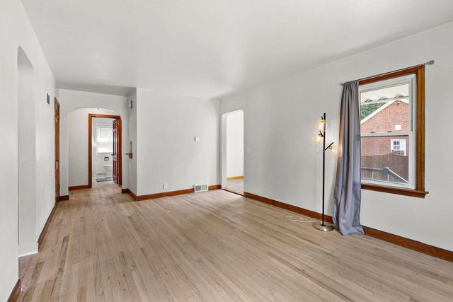 1014 Walker Street, Janesville, WI 53545