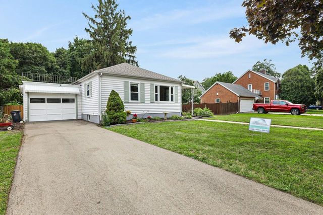 1014 Walker Street, Janesville, WI 53545