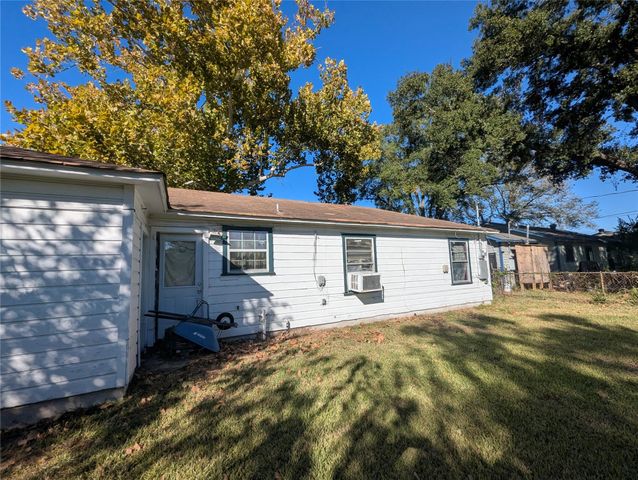 7546 Bywood Street, Houston, TX 77028