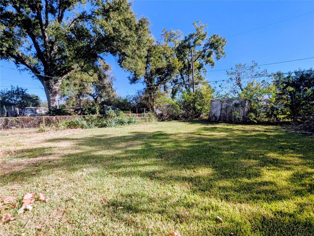 7546 Bywood Street, Houston, TX 77028