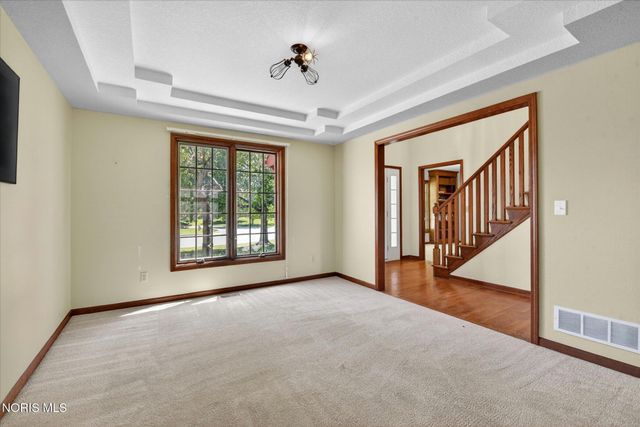 6062 Wood Drive, Waterville, OH 43566