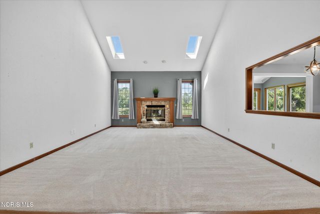 6062 Wood Drive, Waterville, OH 43566