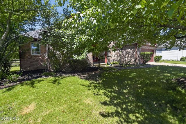 6062 Wood Drive, Waterville, OH 43566