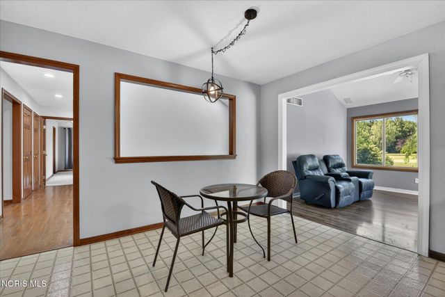 6062 Wood Drive, Waterville, OH 43566