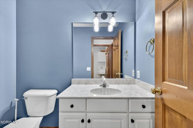 6062 Wood Drive, Waterville, OH 43566