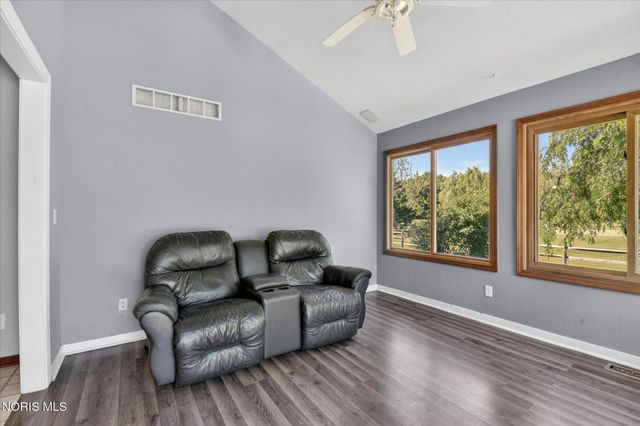6062 Wood Drive, Waterville, OH 43566