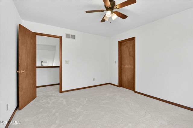 6062 Wood Drive, Waterville, OH 43566