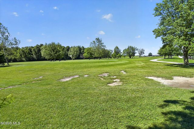 6062 Wood Drive, Waterville, OH 43566