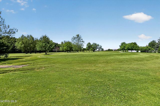 6062 Wood Drive, Waterville, OH 43566
