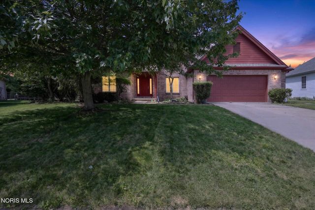 6062 Wood Drive, Waterville, OH 43566