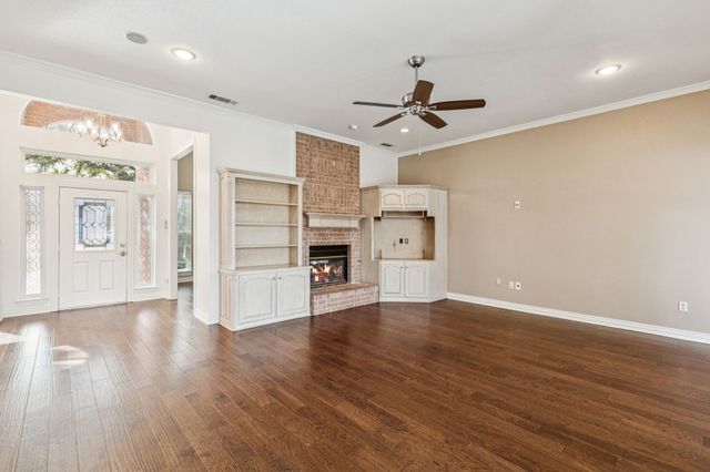 807 Evergreen Court, Keller, TX 76248