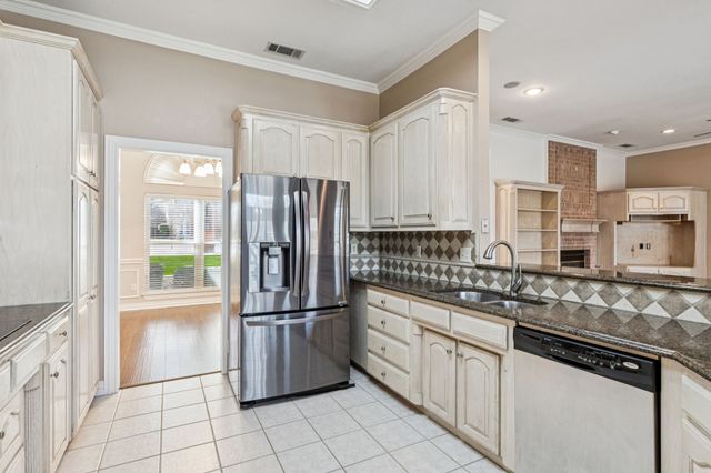 807 Evergreen Court, Keller, TX 76248