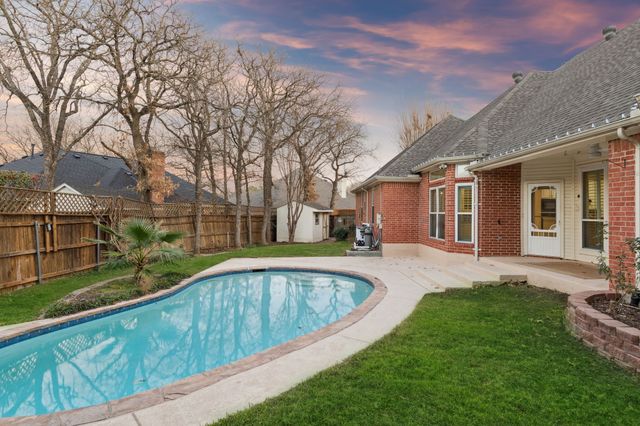 807 Evergreen Court, Keller, TX 76248