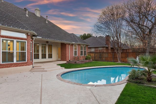 807 Evergreen Court, Keller, TX 76248