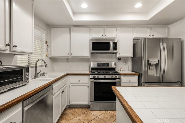 5846 Portsmouth 281, Yorba Linda, CA 92887