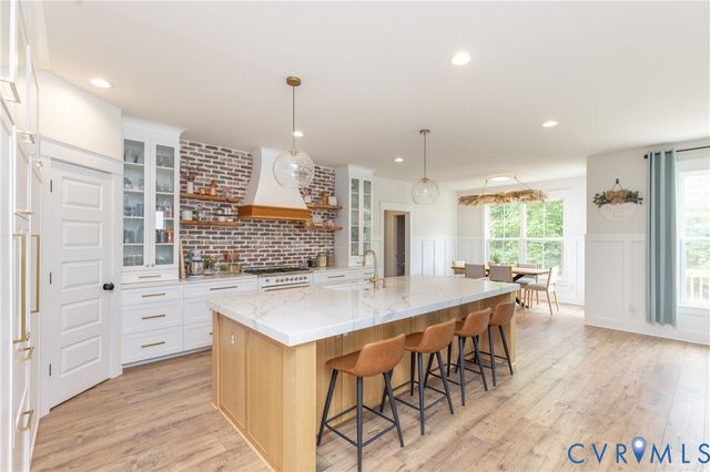 5512 Mossy Oak Rd, Moseley, VA 23120