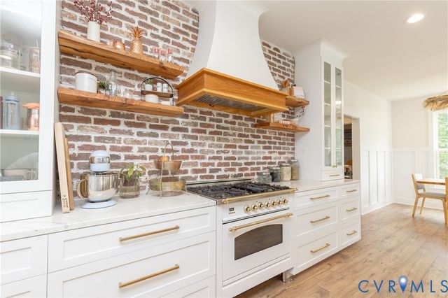 5512 Mossy Oak Rd, Moseley, VA 23120