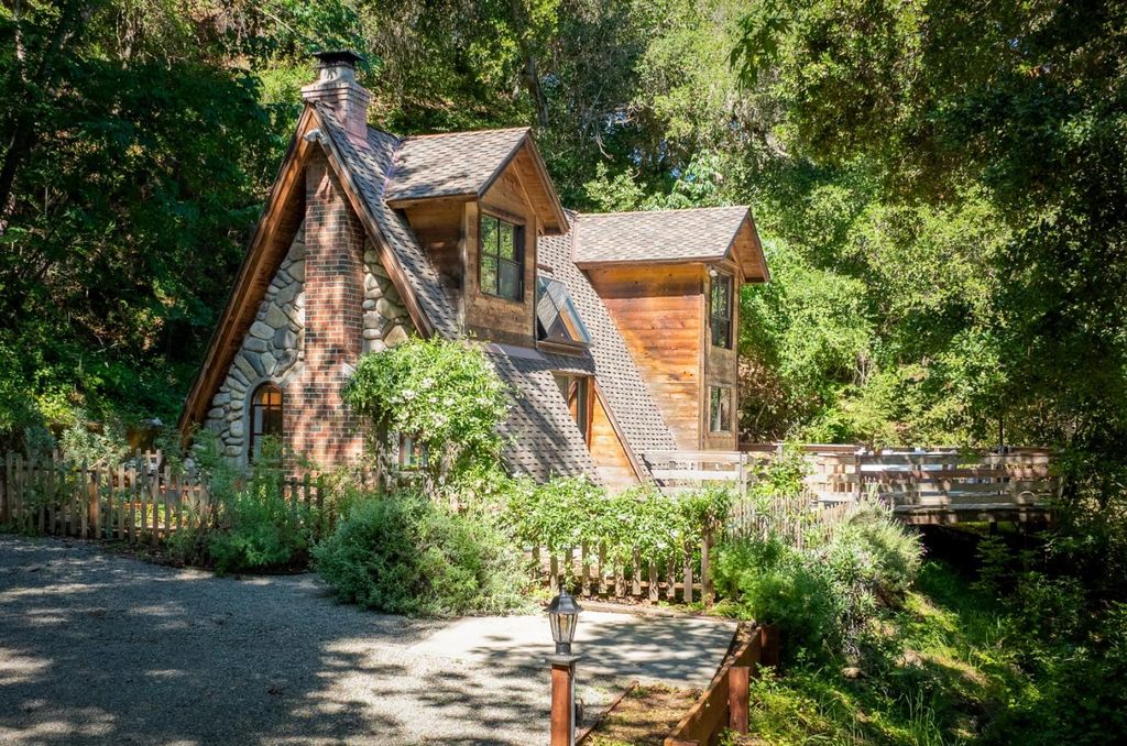65 Hitchcock Canyon, Carmel Valley, CA 93924