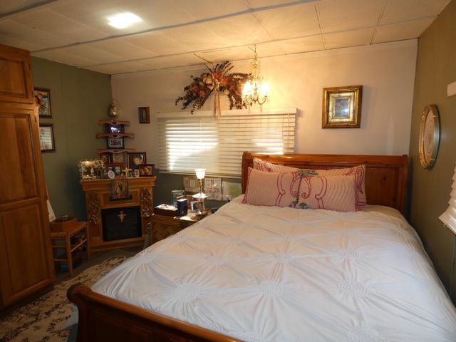 16021 W Badger Ln, Cheney, WA 99004