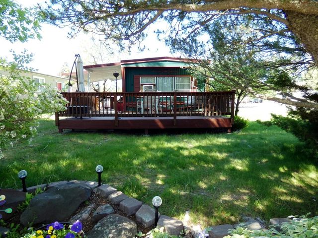 16021 W Badger Ln, Cheney, WA 99004
