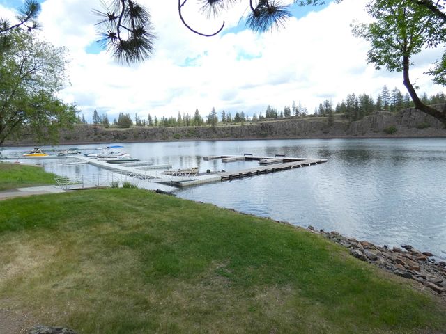 16021 W Badger Ln, Cheney, WA 99004