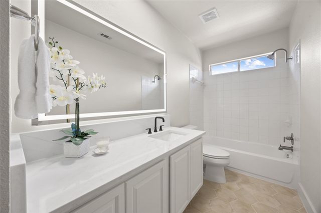 117 Waterloo DR, Kyle, TX 78640