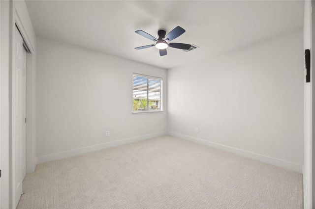 117 Waterloo DR, Kyle, TX 78640