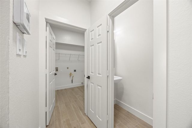 117 Waterloo DR, Kyle, TX 78640