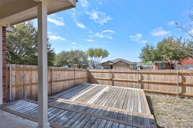 117 Waterloo DR, Kyle, TX 78640