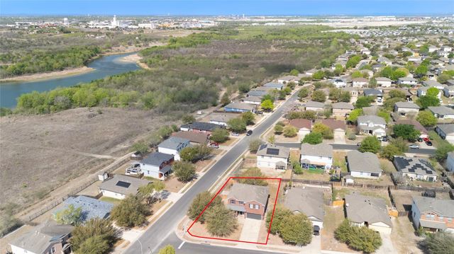 117 Waterloo DR, Kyle, TX 78640