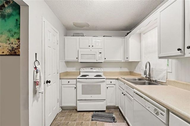 329 River Trace Drive, Villa Rica, GA 30180