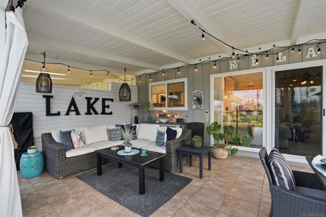 1442 La Linda Drive, San Marcos, CA 92078