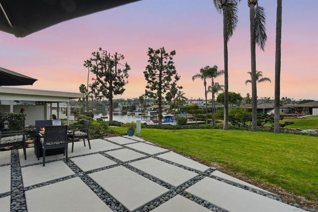 1442 La Linda Drive, San Marcos, CA 92078