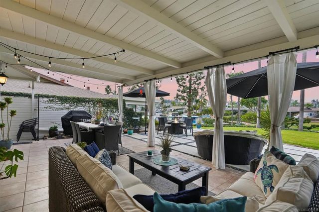 1442 La Linda Drive, San Marcos, CA 92078