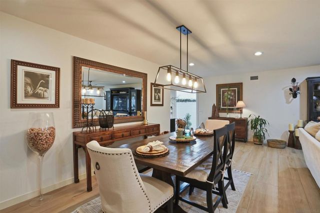 1442 La Linda Drive, San Marcos, CA 92078