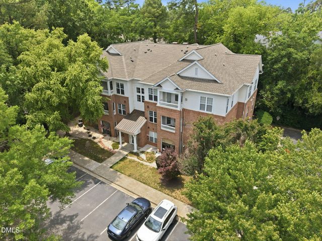 1710 Tiffany Bay Court Unit 302, Raleigh, NC 27609