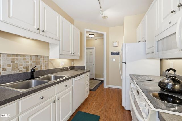 1710 Tiffany Bay Court Unit 302, Raleigh, NC 27609