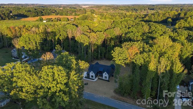 219 Barra Drive, Waxhaw, NC 28173