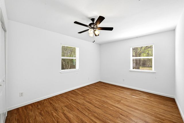 407 Magnolia ST, Bastrop, TX 78602