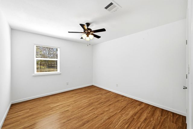 407 Magnolia ST, Bastrop, TX 78602