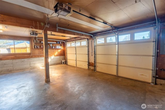 1040 NE 154th Street, Shoreline, WA 98155