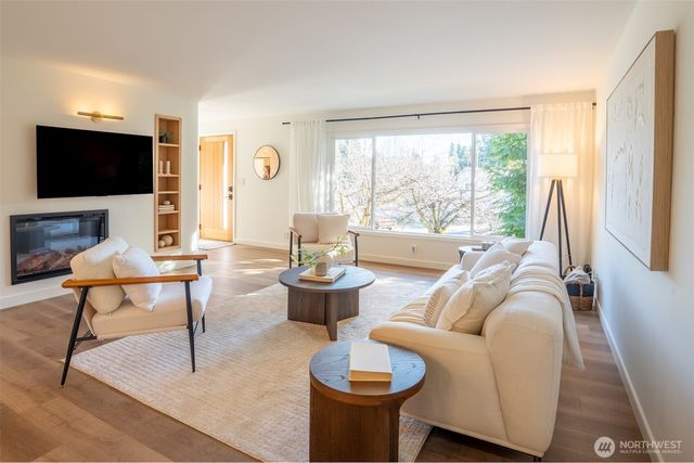 1040 NE 154th Street, Shoreline, WA 98155