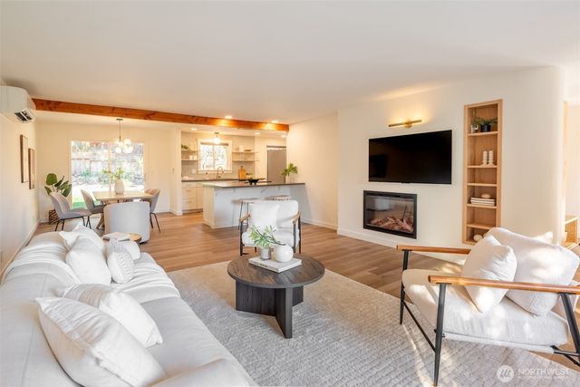 1040 NE 154th Street, Shoreline, WA 98155