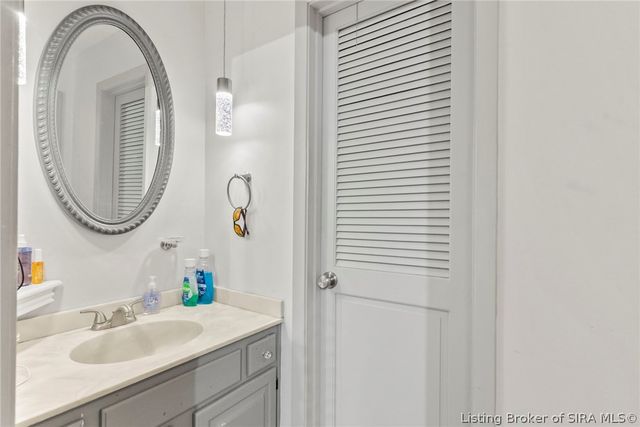 1421 Cherokee Court, Madison, IN 47250