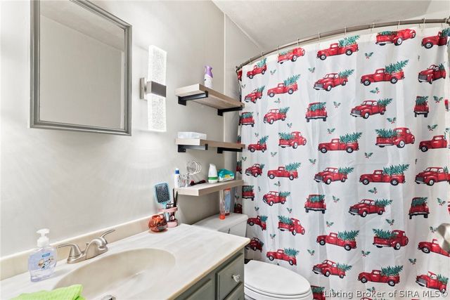 1421 Cherokee Court, Madison, IN 47250